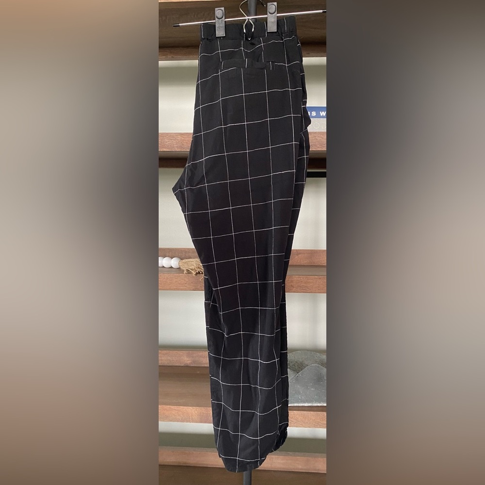 Marine Layer Allison Pant in Windowpane Black